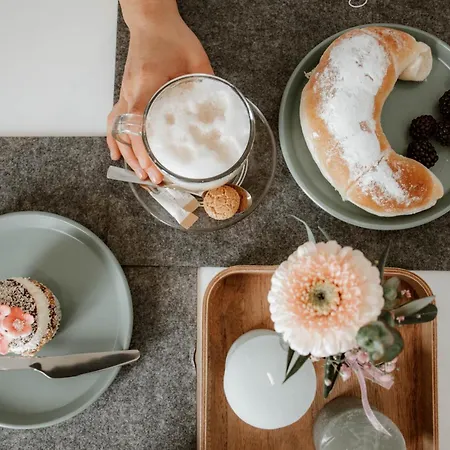 Boutique Greenleaf Apart Otel 4*